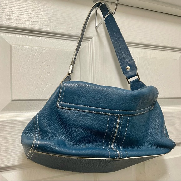 Kenneth Cole Reaction Medium Blue Leather Shoulder Bag, Detailed Stitching - Picture 4 of 9